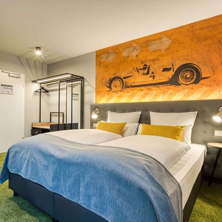 Vienna House Easy By Wyndham อินโกลชตัดต์ ภายนอก รูปภาพ
