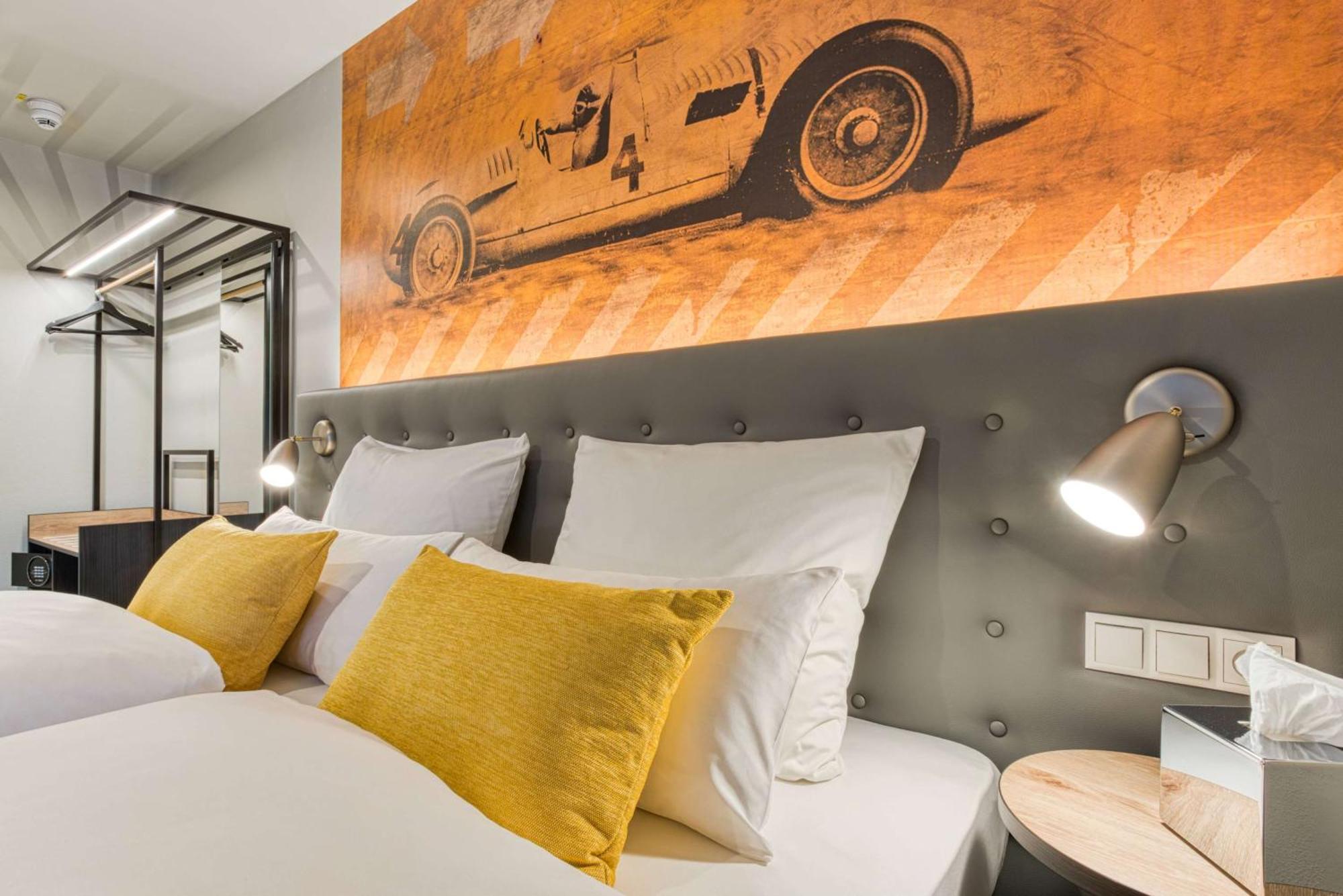 Vienna House Easy By Wyndham อินโกลชตัดต์ ภายนอก รูปภาพ